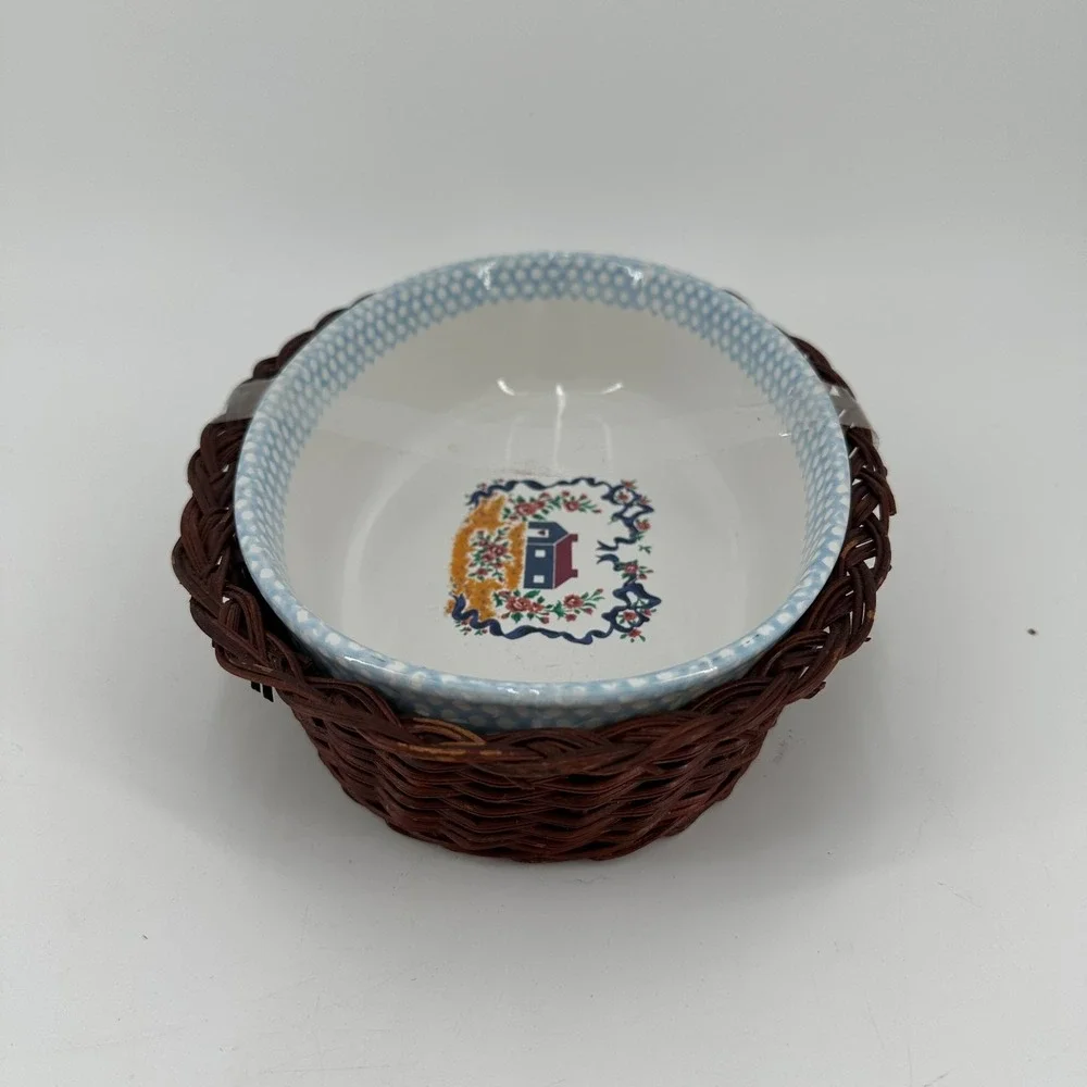 Oval Ceramic Baking Dish Wicker Basket Carrier Country Cottage Blue Polka Dot